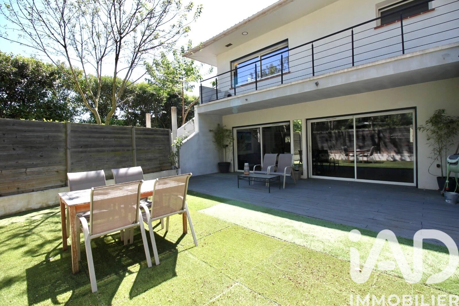 Maison à vendre, 7 pièces, 235 m², Marseille