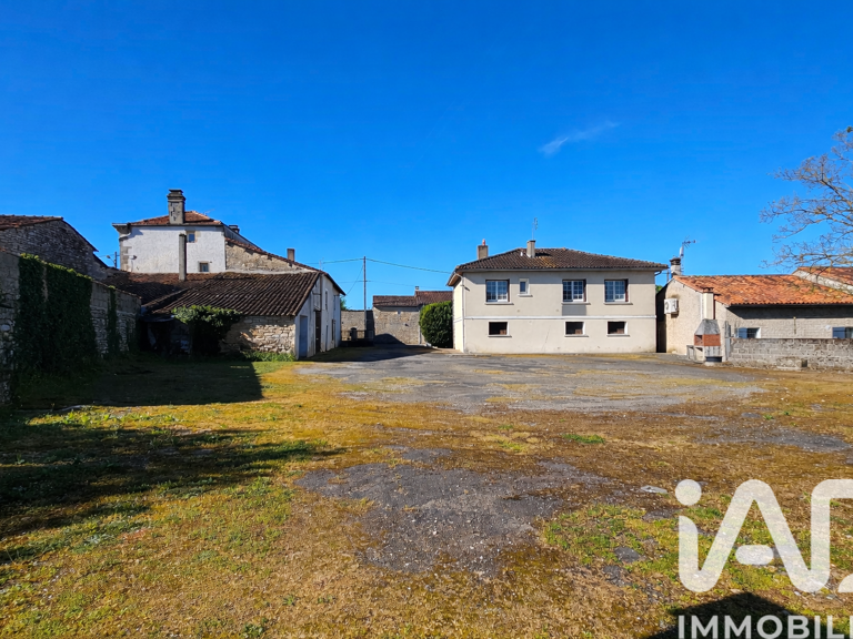 Vente Maison de village 5 pièces — photo 1
