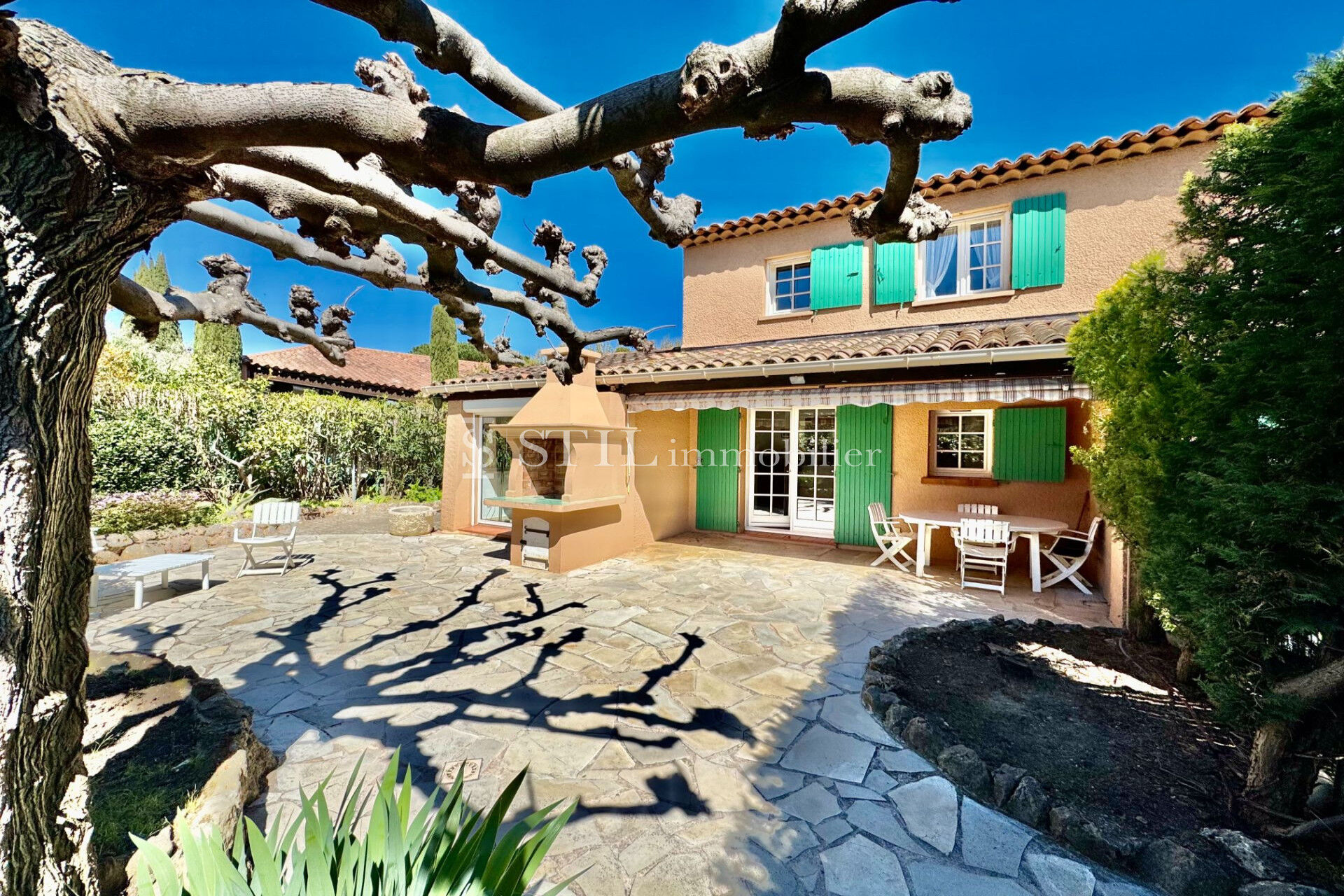 Villa / Maison  T5 à vendre Sainte-Maxime 83120