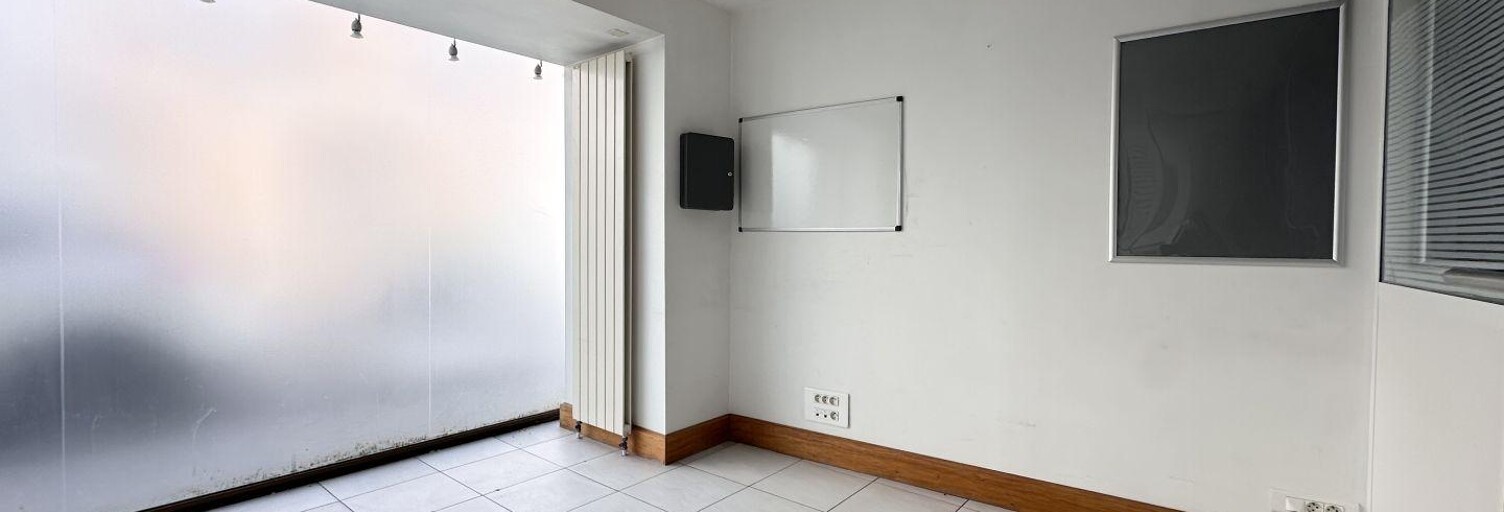 Commerce  234 m² à vendre à Trappes (78190)