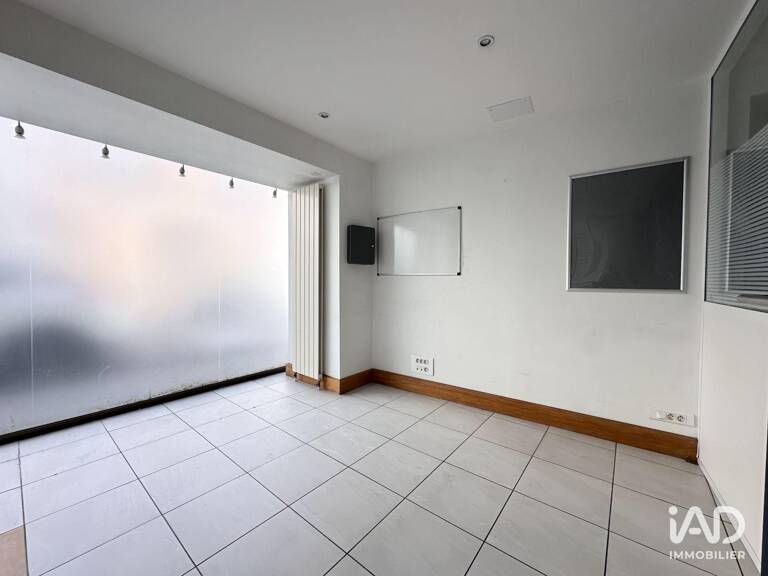 Vente Murs commerciaux 234 m&sup2; — photo 1
