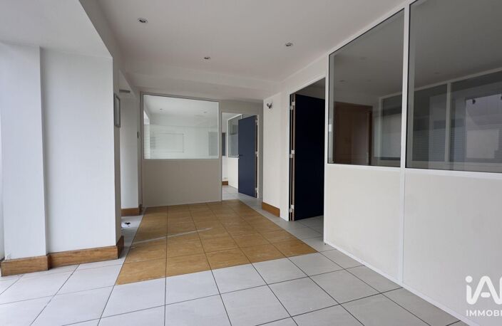 Vente Murs commerciaux 234 m&sup2; — photo 3