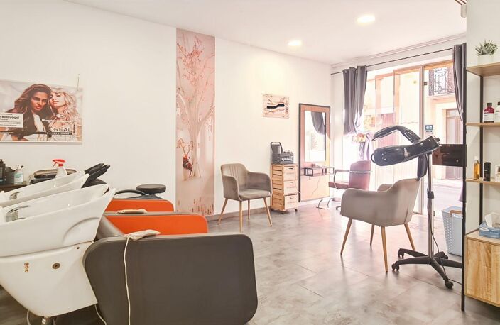 Vente Boutique/Local commercial 75 m&sup2; — photo 3