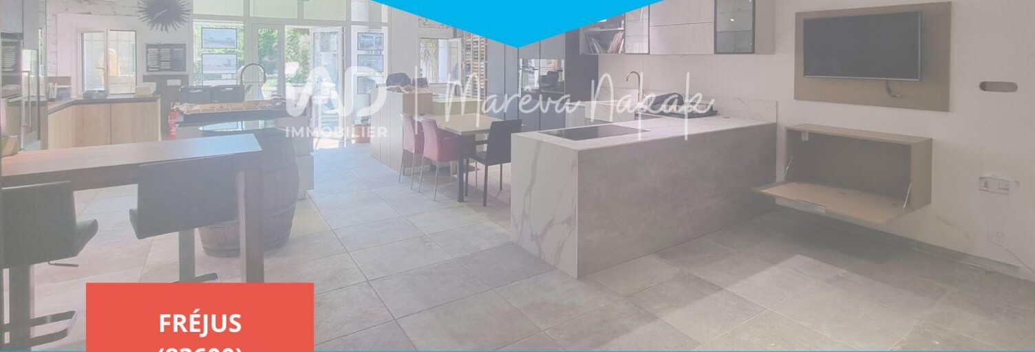 Commerce  67 m² à vendre à Fréjus (83600)