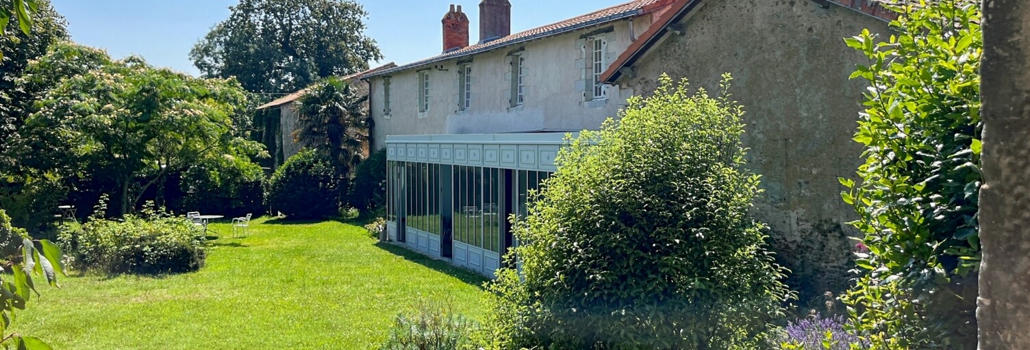 Maison 10 Pièces 320 m² à vendre à Saint-Père-en-Retz (44320)