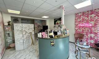 Commerce  37 m² à vendre à Saint-Cyr-sur-Mer (83270)