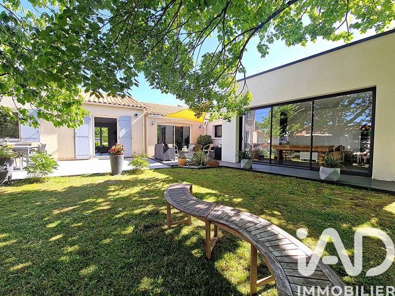 Vente Maison traditionnelle 8 pièces — photo 1
