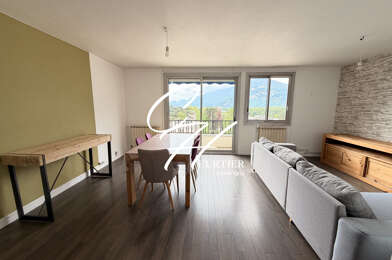 Appartement 4 pièces 890 €