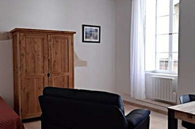 Appartement 1 pièces 560 €