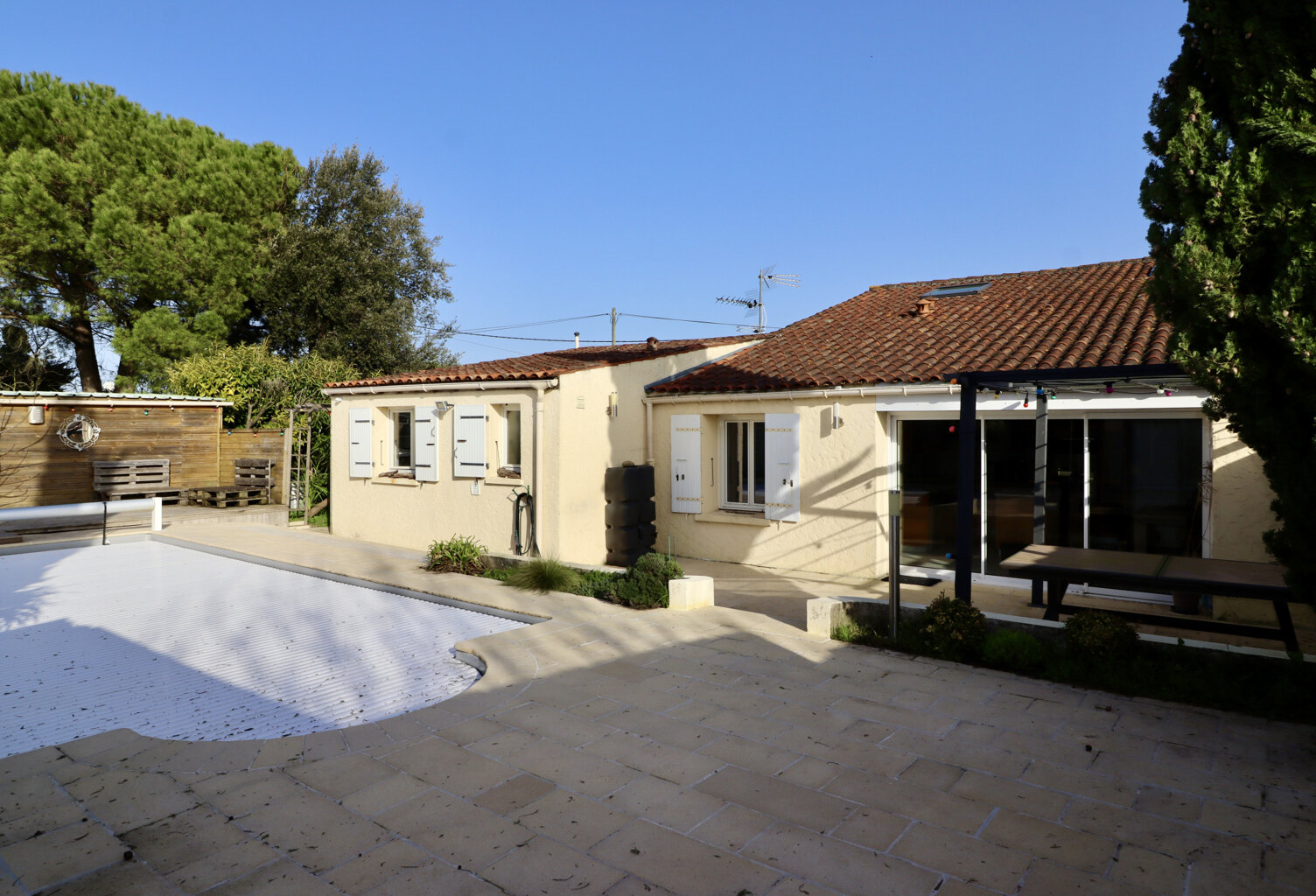 Maison Arces sur Gironde — photo 1