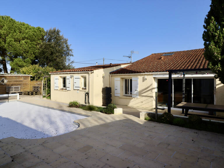 Maison Arces sur Gironde — photo 1