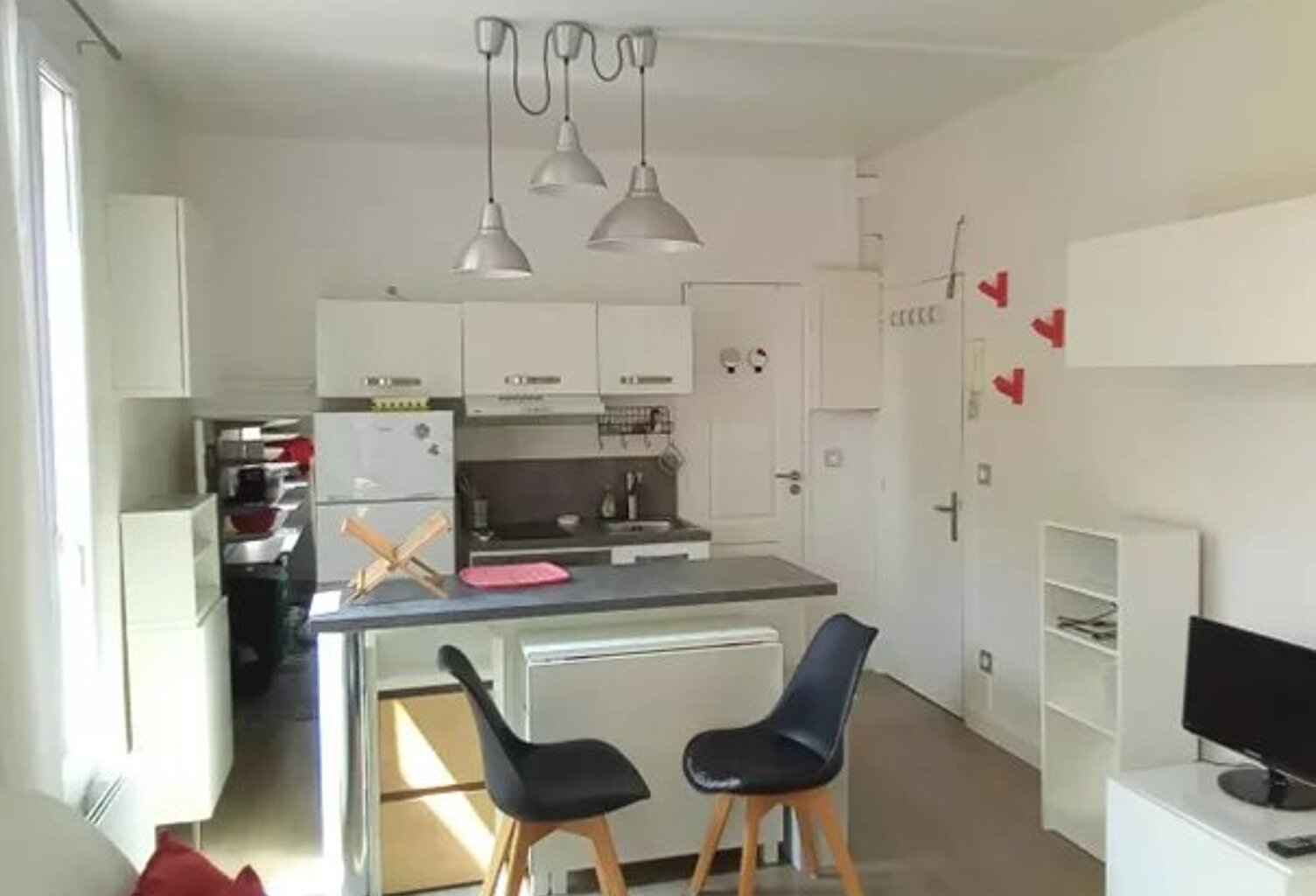 Agréable studio meublé et lumineux — photo 1