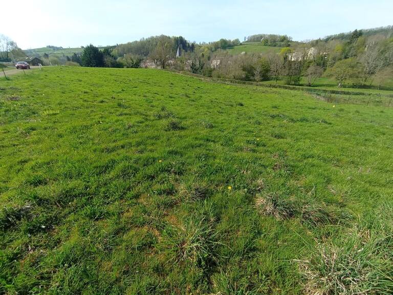 Terrain constructible borné viabilisé — photo 1