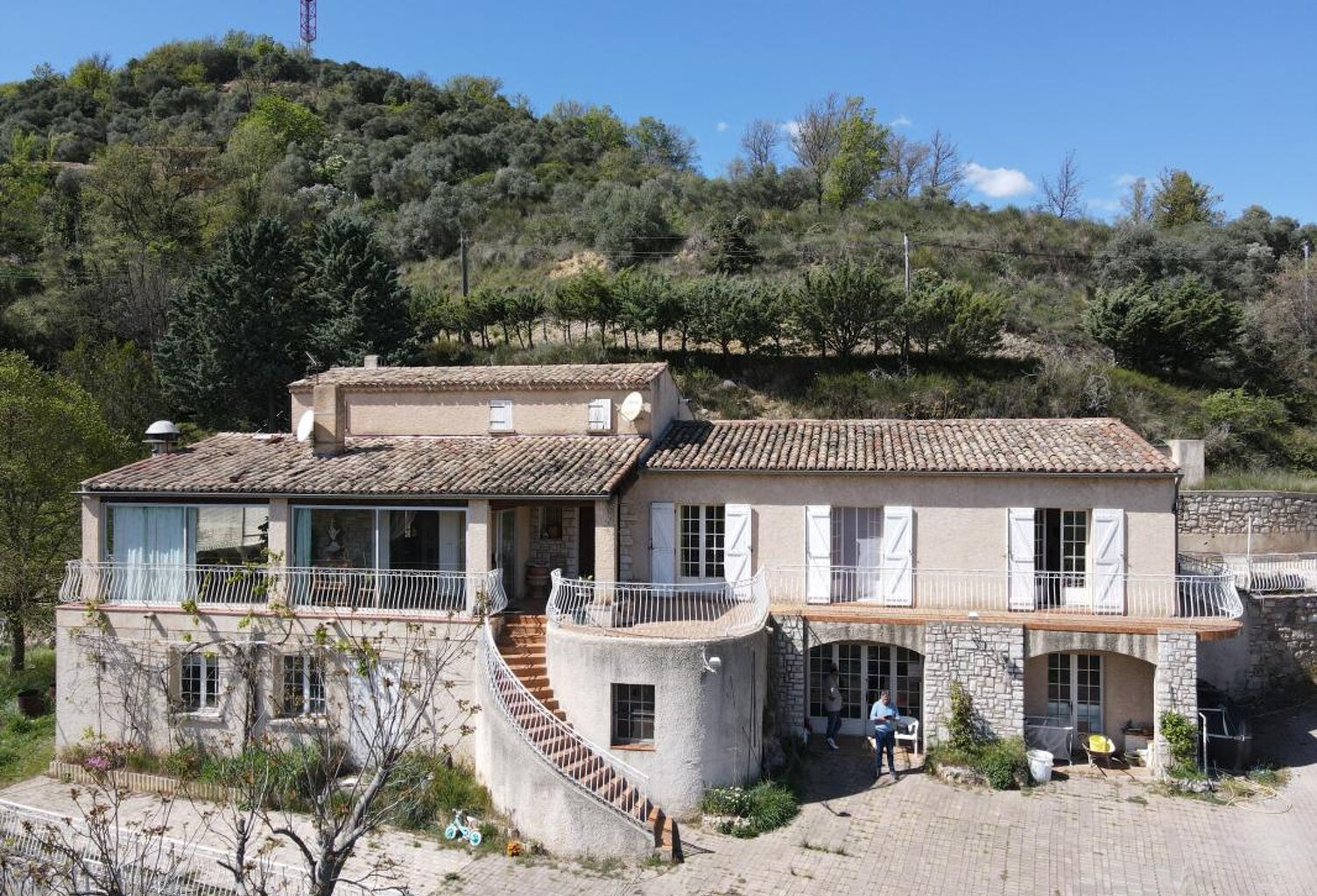 Villa à fort potentiel - RIEZ — photo 1