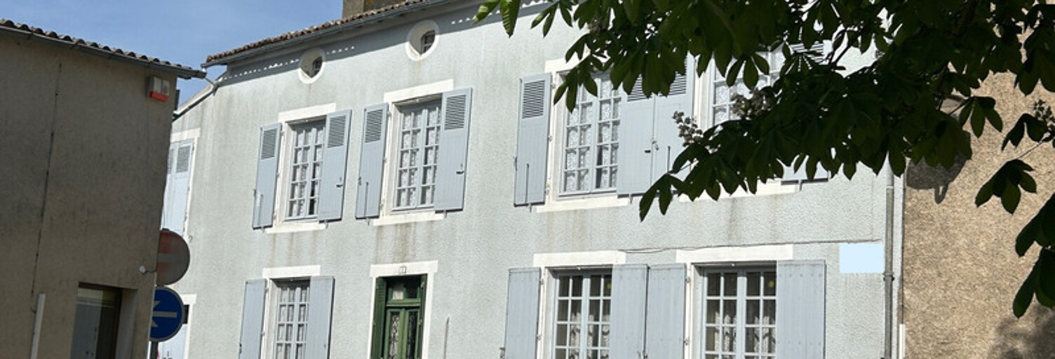 Maison 7 Pièces 177 m² à vendre à Ménigoute (79340)