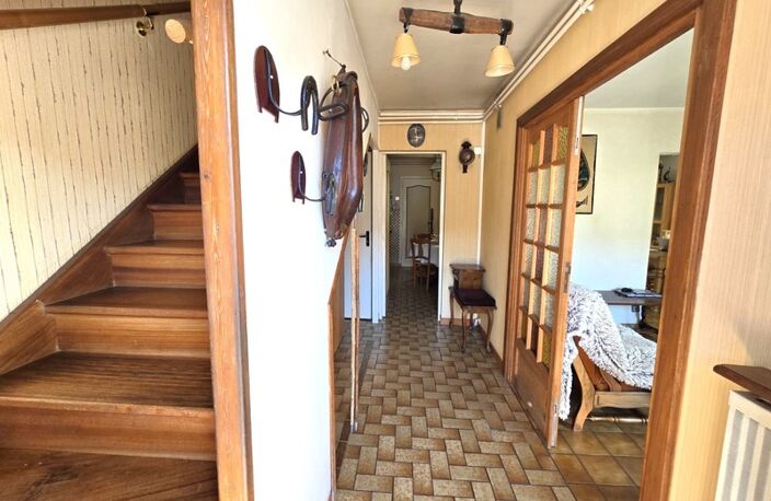HIRSON (02) - 🏡 Vente maison avec 3 chambres 🛏️🛏️🛏️, garage 🚗 et jardin ☘️ — photo 3