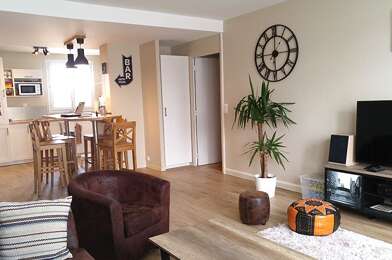 Appartement 6 pièces 460 €