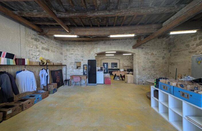 Bien Commercial À Vendre — photo 2