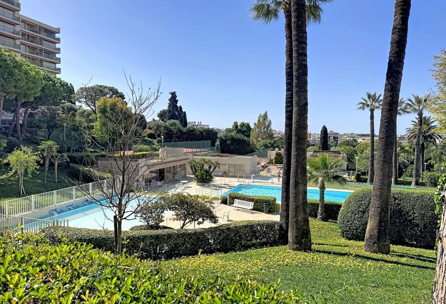 EDEN PARC Quartier La Colle-Badine Appartement 4/5 pièces –Résidence avec parc, piscine, tennis — photo 1