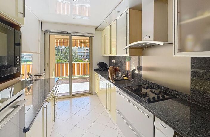 EDEN PARC Quartier La Colle-Badine Appartement 4/5 pièces –Résidence avec parc, piscine, tennis — photo 3