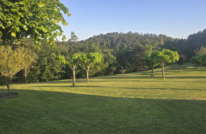 A PRANLES, à 15mn de PRIVAS – Maison de 117 m² sur terrain de 8400 m² – Sous-sol complet - Environnement calme et naturel et sans vis-à-vis – Piscine — photo 2