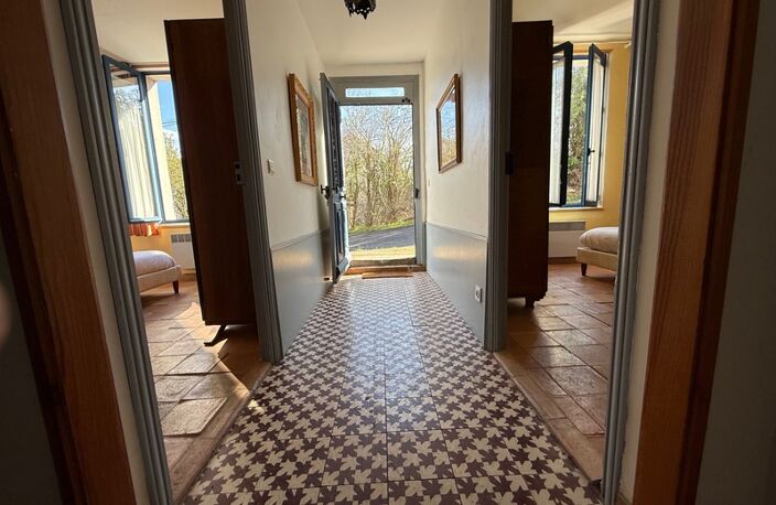 La Maison des Vendangeurs – Ancienne bâtisse viticole avec 4 suites, piscine et dépendances — photo 3