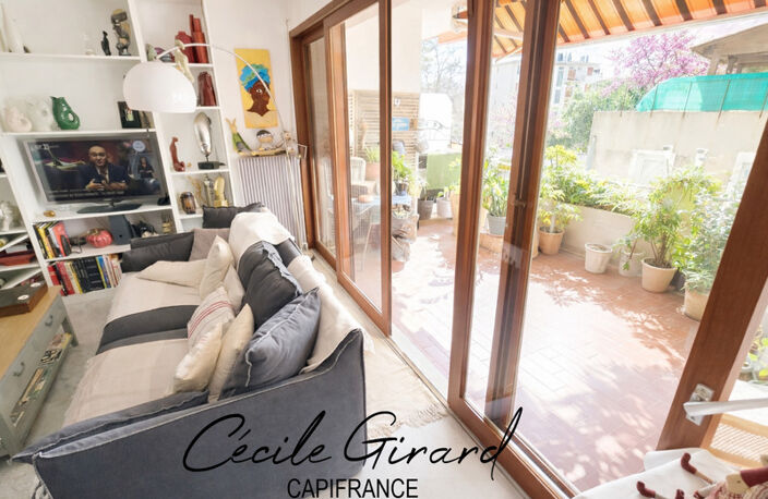 Béziers Champ de Mars : Appartement de charme rénové 77 m² avec terrasse et garage — photo 2
