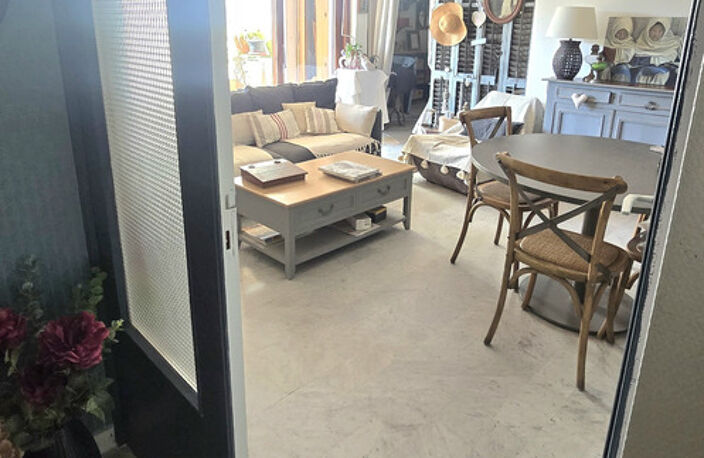 Béziers Champ de Mars : Appartement de charme rénové 77 m² avec terrasse et garage — photo 3