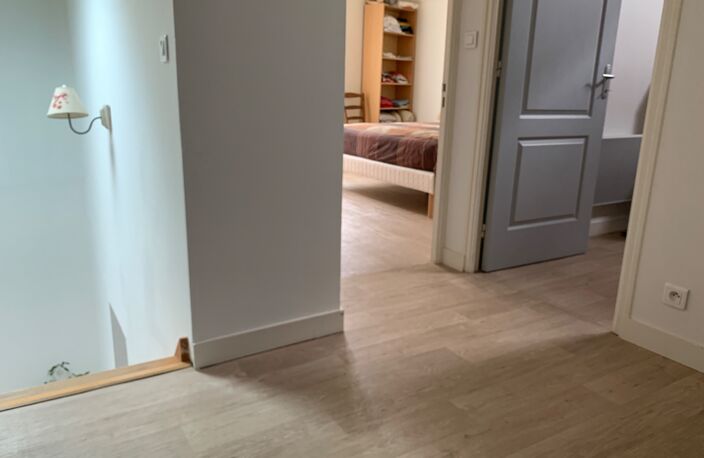 Appartement à vendre 4 pièces CHÂTEAUNEUF SUR SARTHE (49) — photo 3