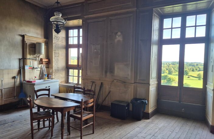 APPARTEMENT A RENOVER AVEC TERRAIN — photo 2