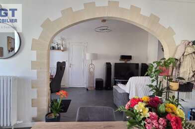 Appartement 3 pièces 772 €