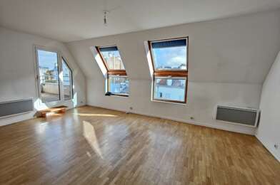 Appartement 4 pièces 3030 €