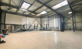 Local industriel  715 m² à vendre à Sacy-le-Grand (60700)