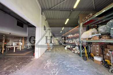 Local industriel  1590000 €