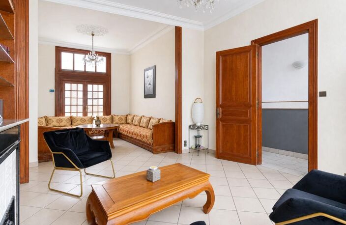 Maison de 6 pièces de 142 m² située à Tourcoing — photo 2