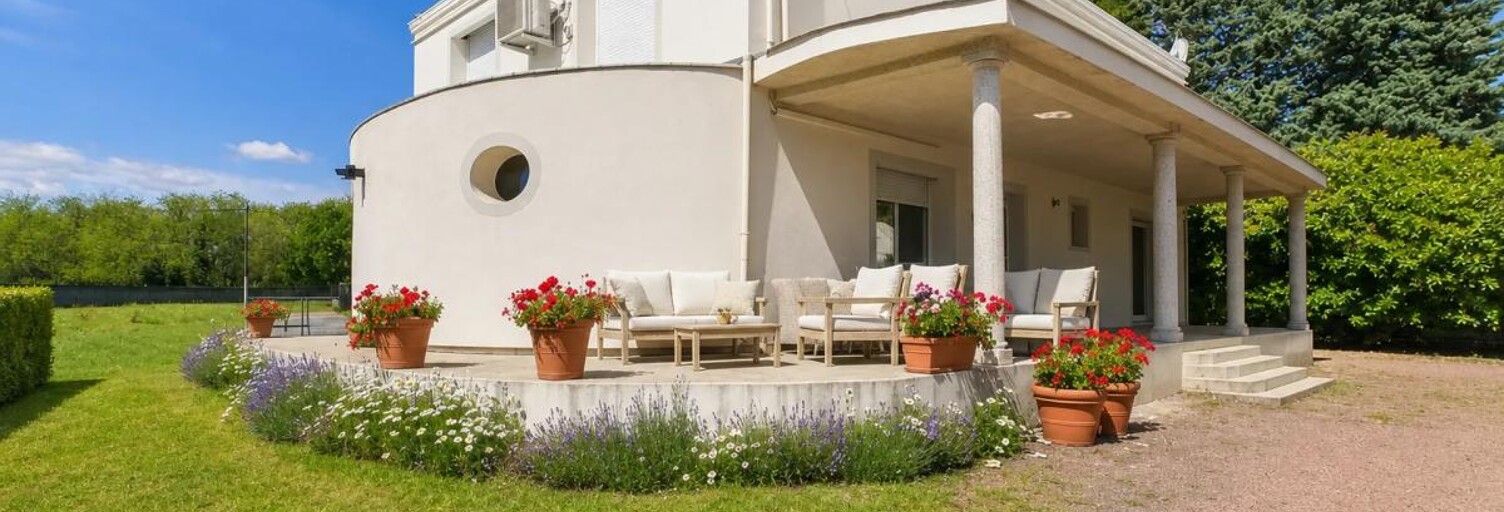 Maison 6 Pièces 265 m² à vendre à Naintré (86530)