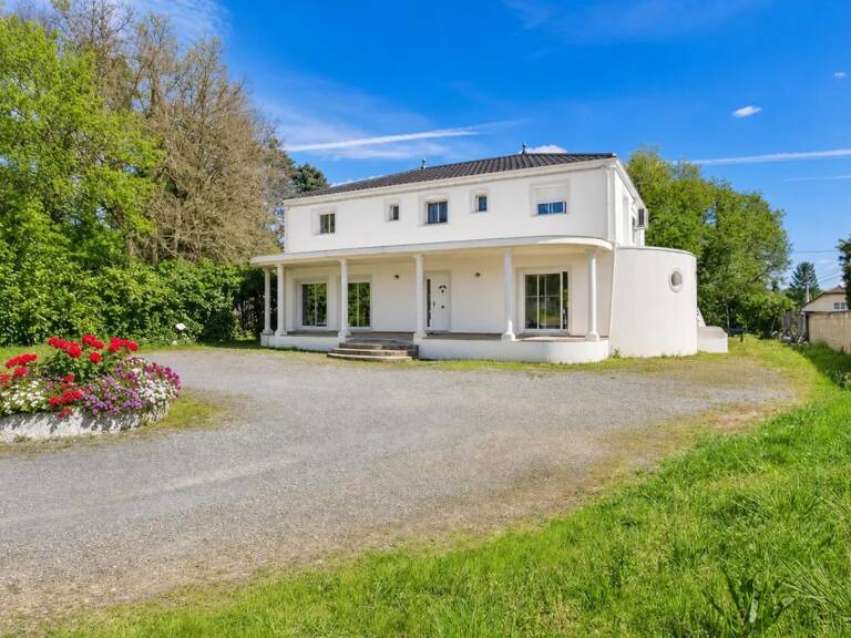 Maison spacieuse à Naintré avec jardin clos — photo 1