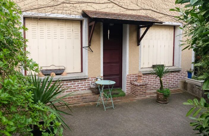 Domaine boisé avec deux maisons à Bueil-en-Touraine — photo 2