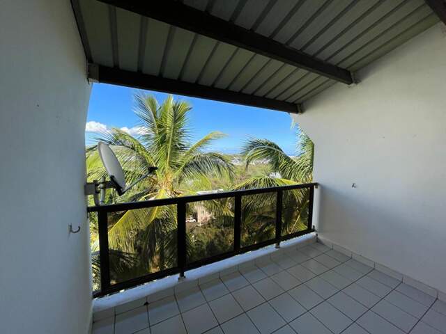 Appartement T3 - La Possession — photo du bien