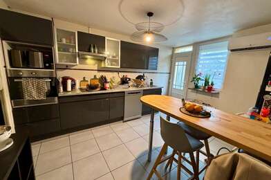 Appartement 5 pièces 137000 €