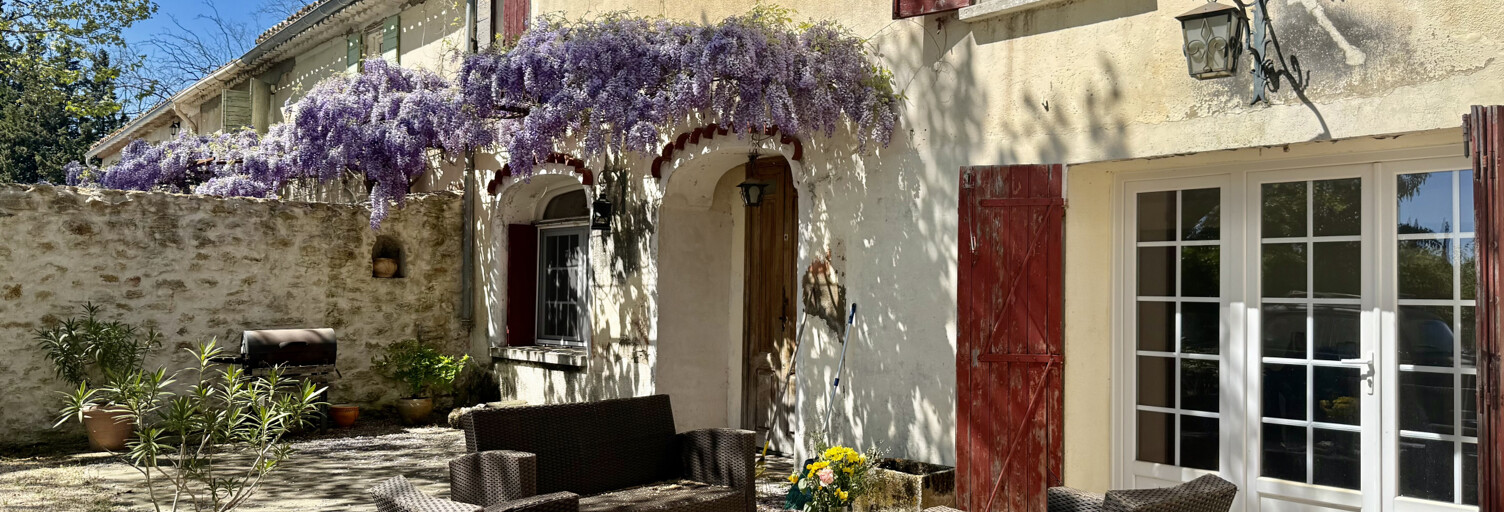 Appartement 8 Pièces 199 m² à vendre à Alleins (13980)