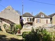 MAISON EN PIERRE AVEC DÉPENDANCES — photo 2