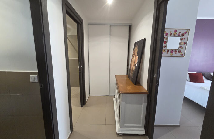 Grand T2 63 m2 avec terrasse, parking et cave à 300 m de la — photo 4