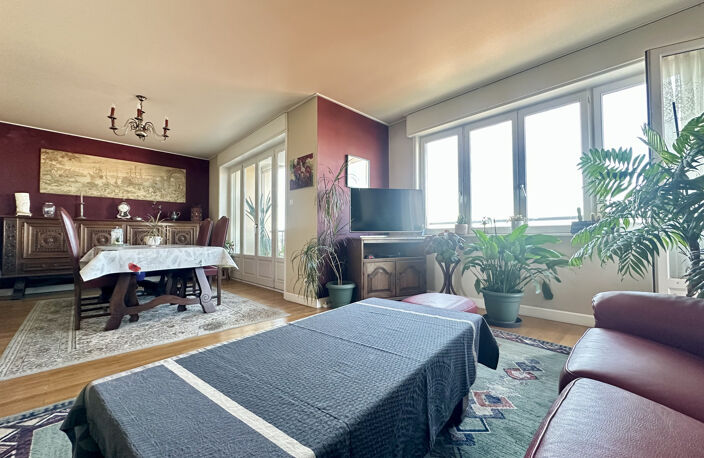 Lyon 3e   Grange Blanche / Monplaisir   T3 de 78 m2 avec bal — photo 2