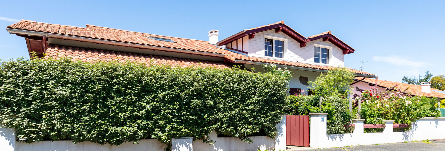 Maison 10 Pièces 300 m² à vendre à Urrugne (64122)