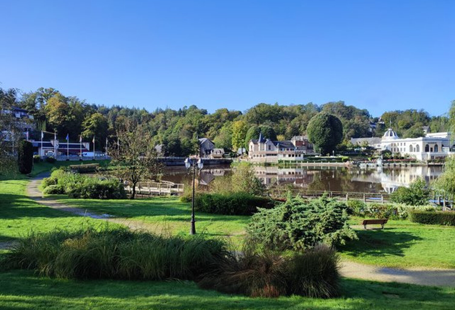 Terrain constructible Bagnoles de l'orne — photo 1