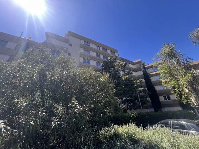Appartement T5 – Résidence Les Collines d’Estanove, Ascenseur, piscine, Tennis — photo du bien