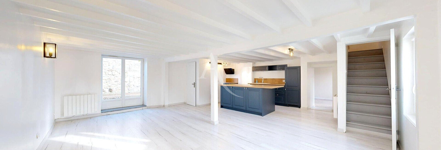 Maison 5 Pièces 121 m² à louer à Commeny (95450)
