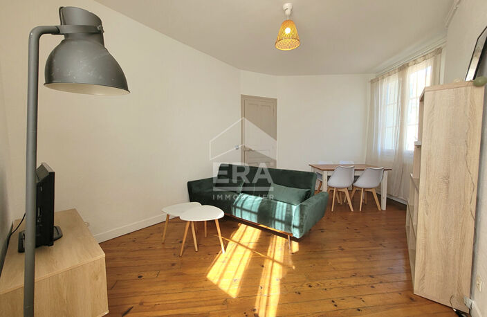 PAU CENTRE - T2 meublé de 47 m² — photo 2