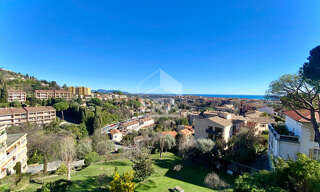 Appartement 2 Pièces 51 m² à vendre à Vence (06140)